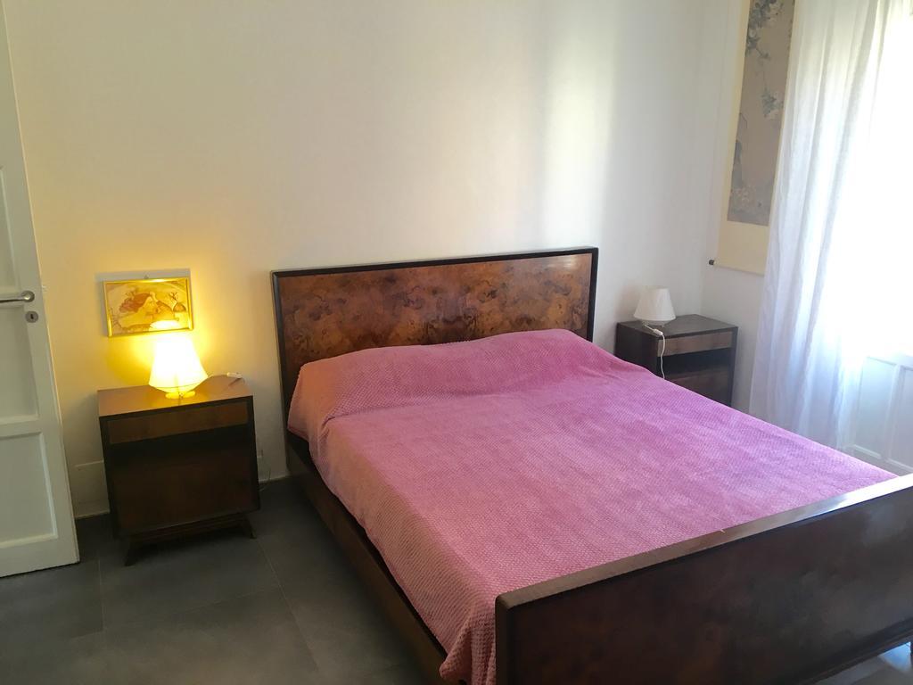 Casa Rosa Appartement Palermo Buitenkant foto